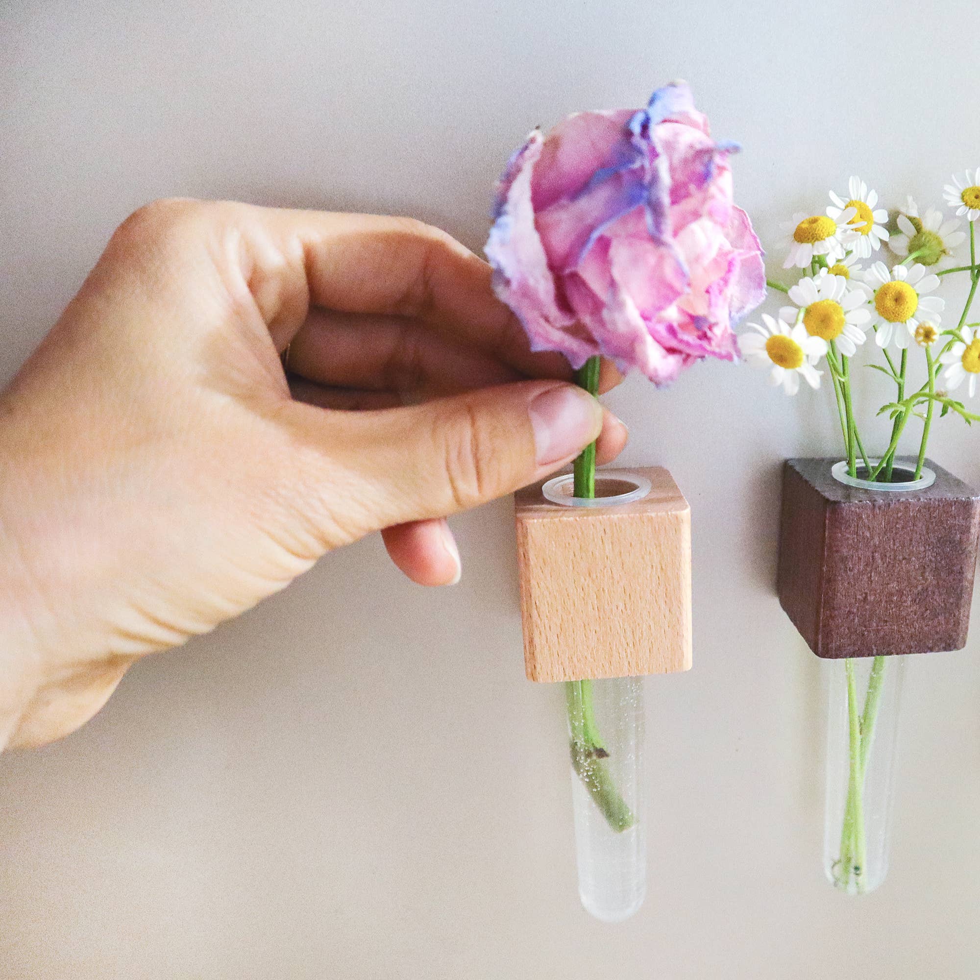 Mini Vase Magnets – Set of 2 – Decorative Fridge Magnets